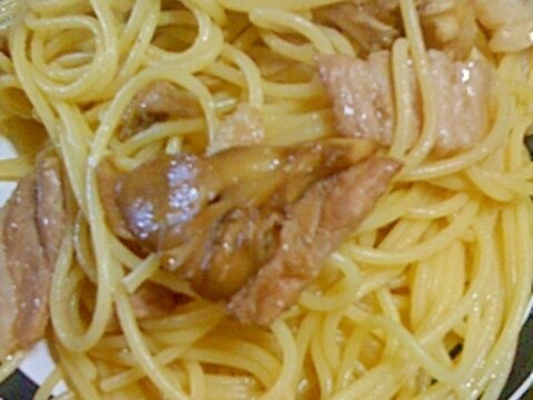 豚肉とキノコのいしるパスタ